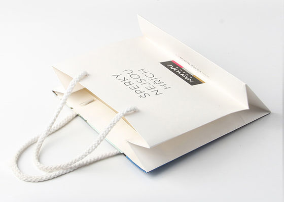 광택 있는 박판, 백색을 가진 Kraft 종이에 의하여 착색된 종이 봉지는 종이 봉지를 개인화했습니다